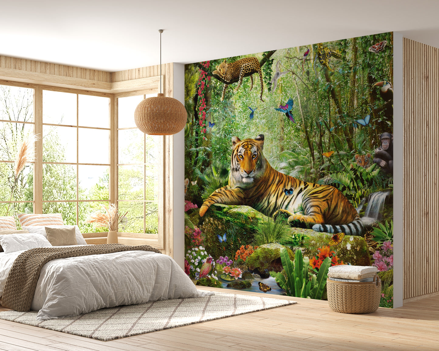 Stunning Jungle Wallpaper with Royal Tiger
