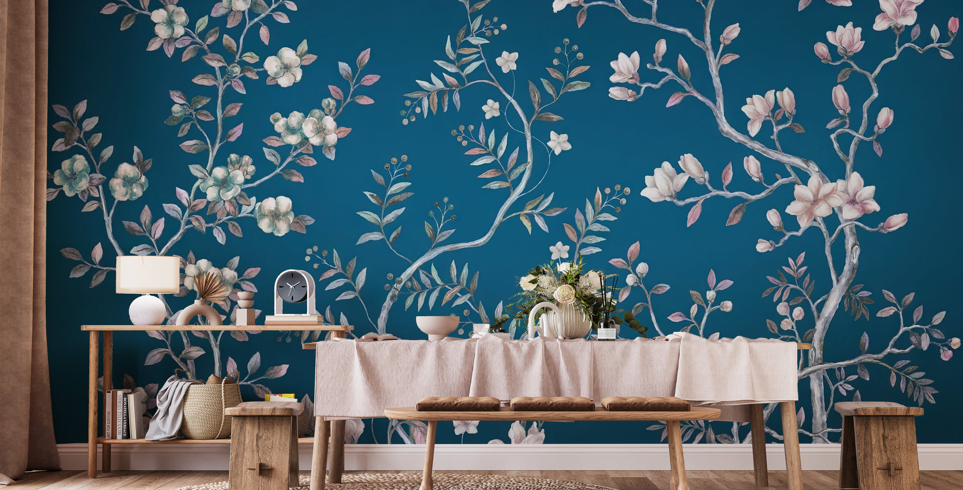 Blue chinoiserie wallpaper with floral patterns