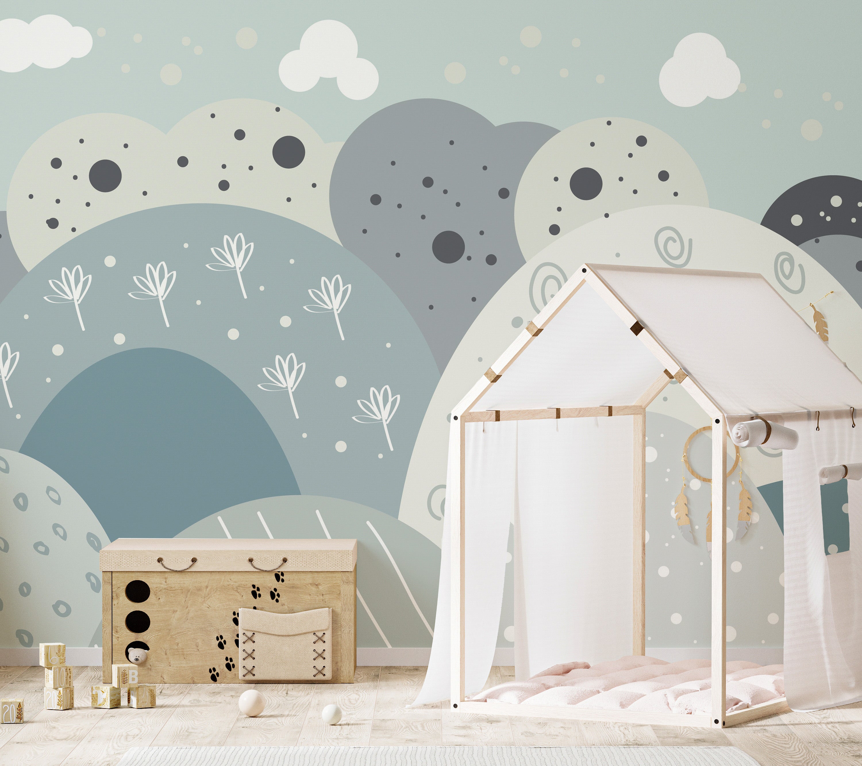 Mountain mural adds charm to kids' decor