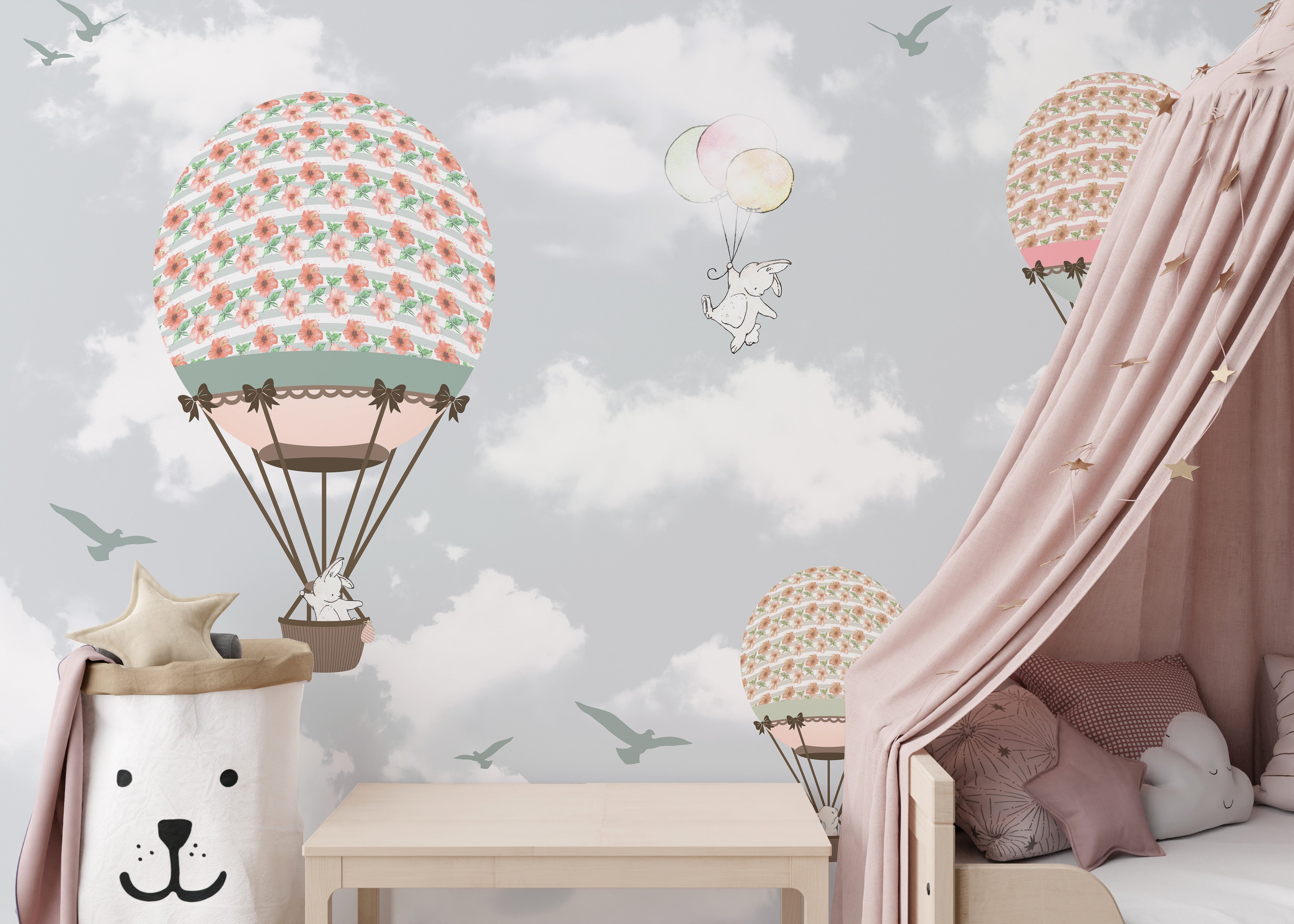 Animals flying in the sky, balloons decor