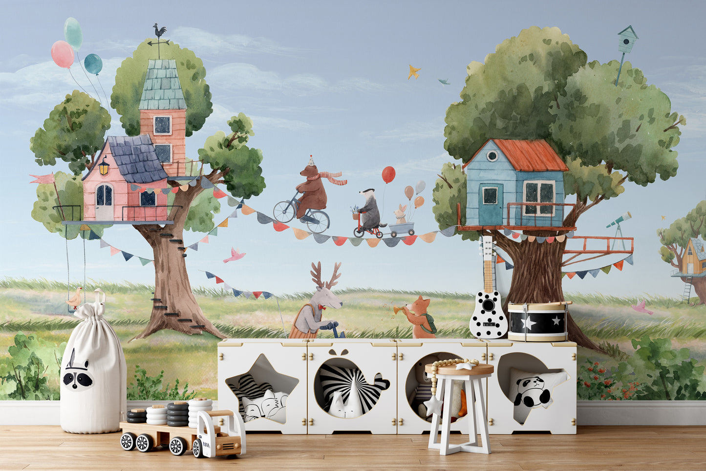 Kids treehouse wallpaper with party animals and fun designs